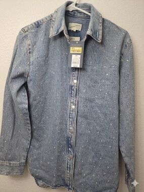 Universal Thread Light Blue Washed Denim Shirt